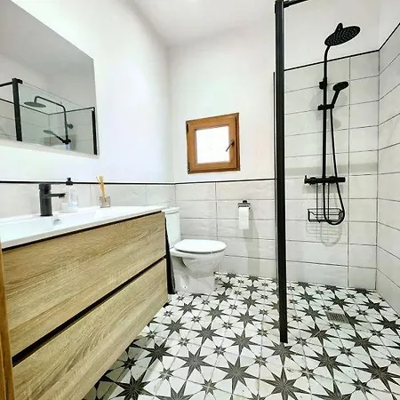 Mercuri Blanc Apartment